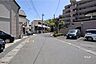 その他：敷地北東側の前面道路