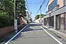 外観：物件の南側前面道路（東側から）［2026年9月25日撮影］