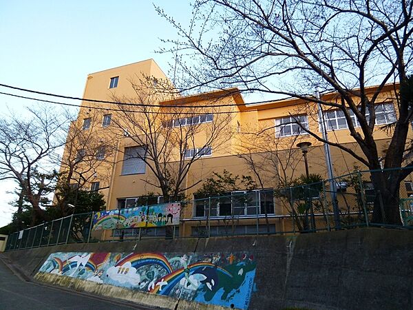 画像22:【小学校】宝塚市立　長尾台小学校まで948ｍ