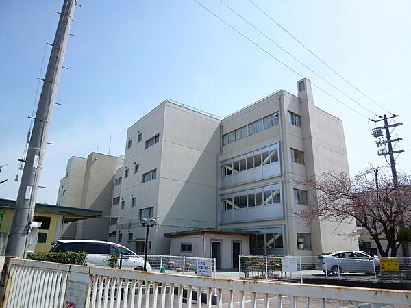 画像23:【中学校】宝塚市立　高司中学校まで638ｍ