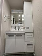 デザイン性の高い洗面化粧台。一日の始まりと終わりを心地よく演出してくれる場所です。