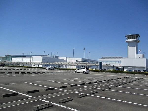 画像27:【空港】富士山静岡空港まで8866ｍ