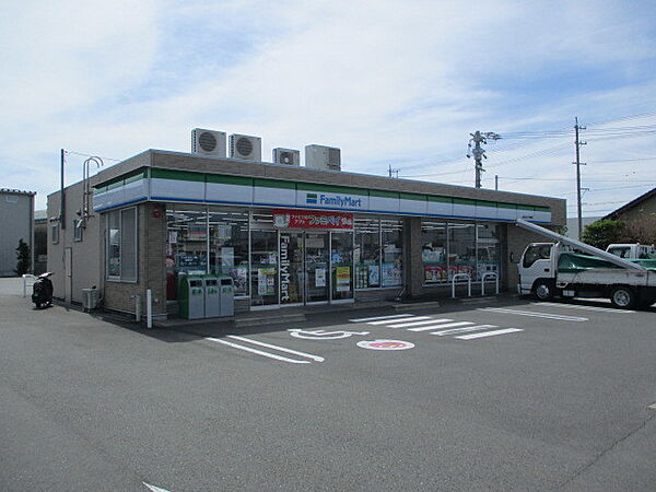 画像26:【コンビニエンスストア】ファミリーマート　島田はばたき橋店まで1605ｍ