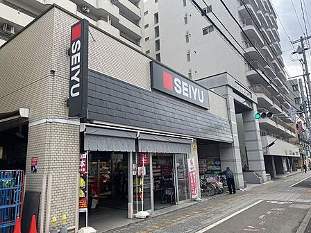 西友北仙台店 83m
