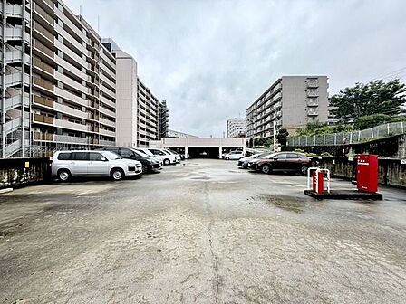 敷地内駐車場は平面タイプになります♪
