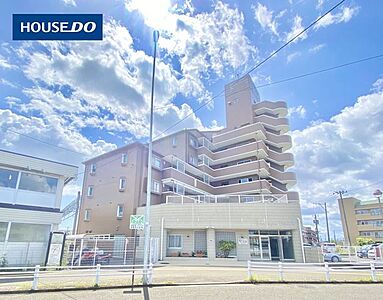 外観:JR東北本線「岩切」駅まで徒歩2分。毎日の通勤・通学はもちろん、仙台方面への移動にも便利なマンションです♪ 外観:JR東北本線「岩切」駅まで徒歩2分。毎日の通勤・通学はもちろん、仙台方面への移動にも便利なマンションです♪