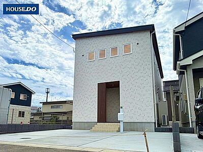外観:毎日のお買い物に便利なヨークベニマルは徒歩15分!冷蔵庫代わりとまではいきませんが、必要な時に必要な分だけ買いに行ける気軽さが嬉しいですね♪ 外観:毎日のお買い物に便利なヨークベニマルは徒歩15分!冷蔵庫代わりとまではいきませんが、必要な時に必要な分だけ買いに行ける気軽さが嬉しいですね♪