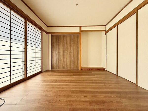 洋室を拡大表示