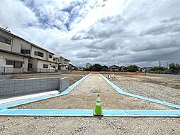 草加市新里町　南東の角地　土地面積43坪超　建築条件なし売地