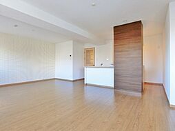 JR東北新幹線 宇都宮駅 バス16分 桜小学校入口下車 徒歩4分の賃貸マンション 5階3LDKのリビング/ダイニング