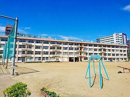 仙台市立榴岡小学校 徒歩13分。 950m