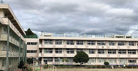 仙台市立国見小学校 徒歩17分。 1290m