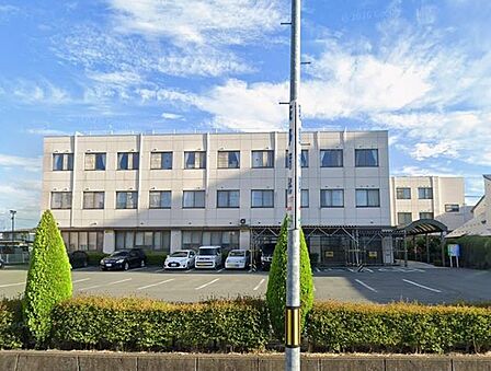 医療法人謙和会荻野病院 徒歩5分。 400m