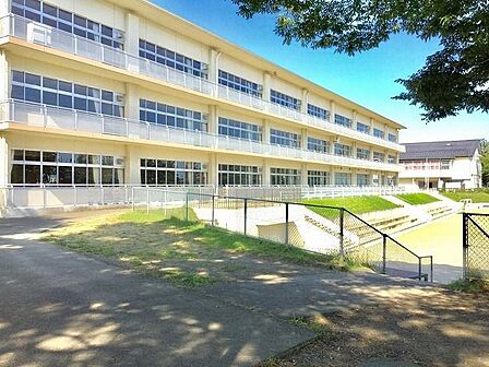 多賀城市立多賀城小学校 徒歩13分。 970m