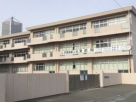 仙台市立柳生中学校 徒歩13分。 1000m