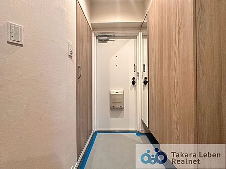 姿見付きシューズボックス