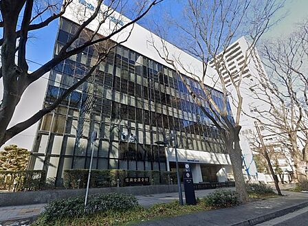 信金中央金庫東北支店 徒歩20分。 1400m