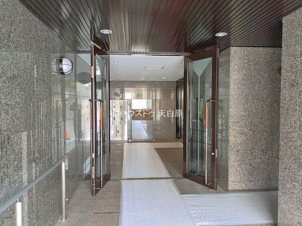 エントランスを拡大表示