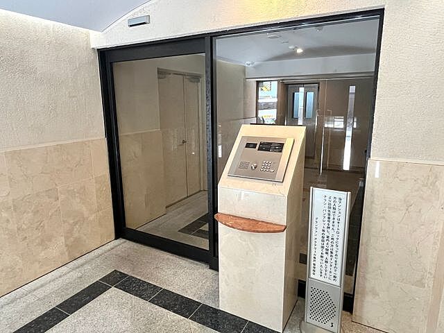 エントランス
