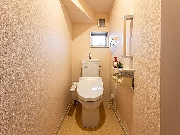 トイレを拡大表示