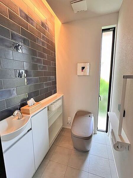 トイレを拡大表示
