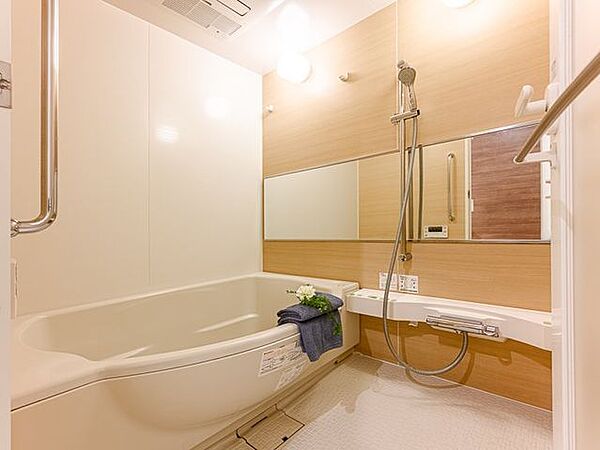 浴室を拡大表示