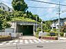 周辺：横浜市立秋葉小学校　1080ｍ