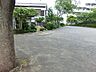 周辺：中里二丁目公園　270m