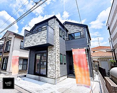 外観:1号棟 ■暮らしを彩る充実した設備仕様が備わった住まい 外観:1号棟 ■暮らしを彩る充実した設備仕様が備わった住まい