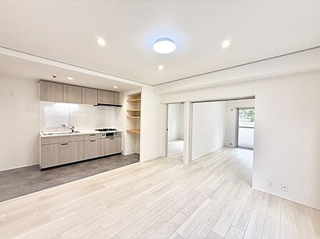■くつろぎと笑顔が集まる、心温まるリビング