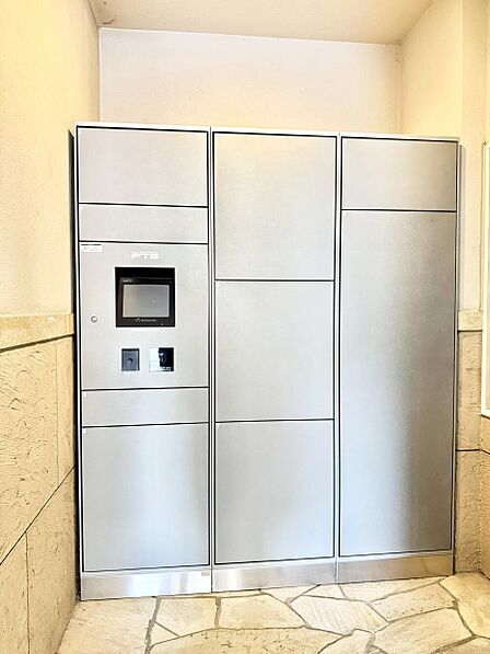 ■不在時でも荷物が受け取れる便利な宅配ボックス