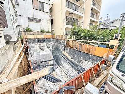 外観：1号棟  ■暮らしを彩る充実した設備仕様が備わった住まい