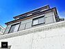 外観：A号棟  ■暮らしを彩る充実した設備仕様が備わった住まい