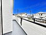 バルコニー：A号棟  ■ 空を眺めながら、ほっと一息つける特別な空間