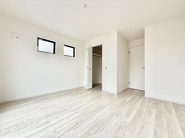 寝室を拡大表示