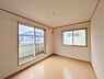 室内：■太陽がサンサンと降り注ぐお部屋は気持ちがいいですね