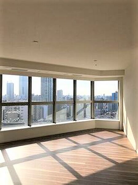 ザ・パークハウス西新宿タワー60 2812｜東京都新宿区西新宿5丁目(賃貸マンション2LDK・28階・77.93㎡)の写真 その3