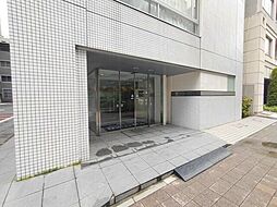 ゆとりのあるエントランスです