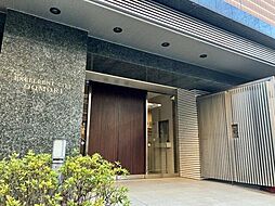 毎日通るエントランスはこのようになっています