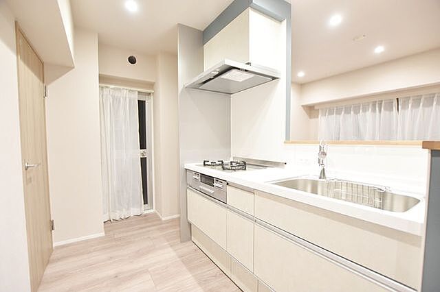 キッチン 都営三田線 千石駅 徒歩8分