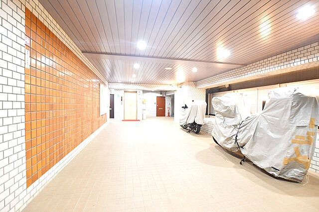 エントランス 東京メトロ日比谷線 八丁堀駅 徒歩7分