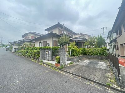 外観：中古戸建。最寄り駅徒歩13分です！