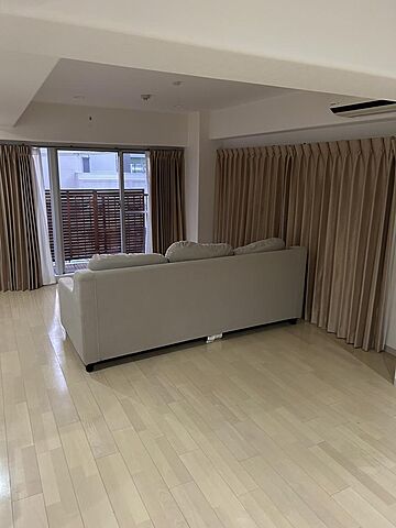 リビング/ダイニング クローバーハイツ三宮 4階/403