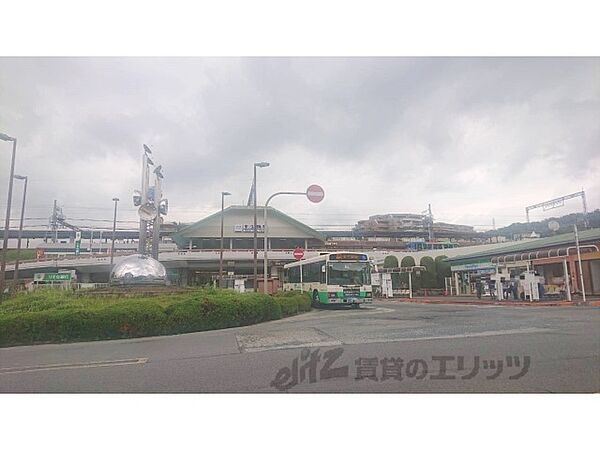 画像20:東生駒駅まで900メートル