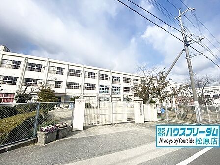 富田林市立第二中学校