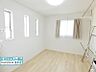 子供部屋：二面採光のお部屋は明るいです♪