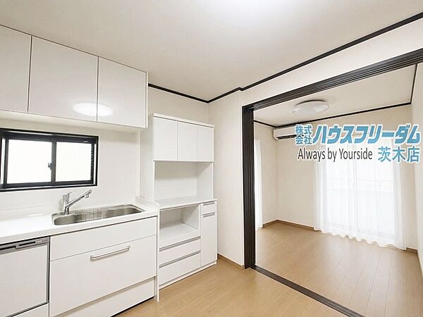 リビング/ダイニングを拡大表示