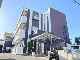 マンションファミーユ 201 ｜ 大阪府枚方市三栗1丁目（賃貸マンション1K・2階・24.00㎡） その1