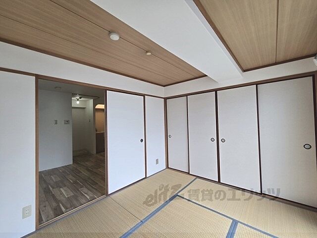 寝室