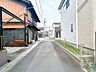 外観：大型車や多くの車両が通行することが少なく、静かで落ち着いた環境が得られます。特に小さなお子さんがいる家庭では安心です！